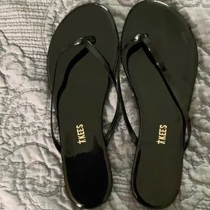 Tkees patent thong sandals